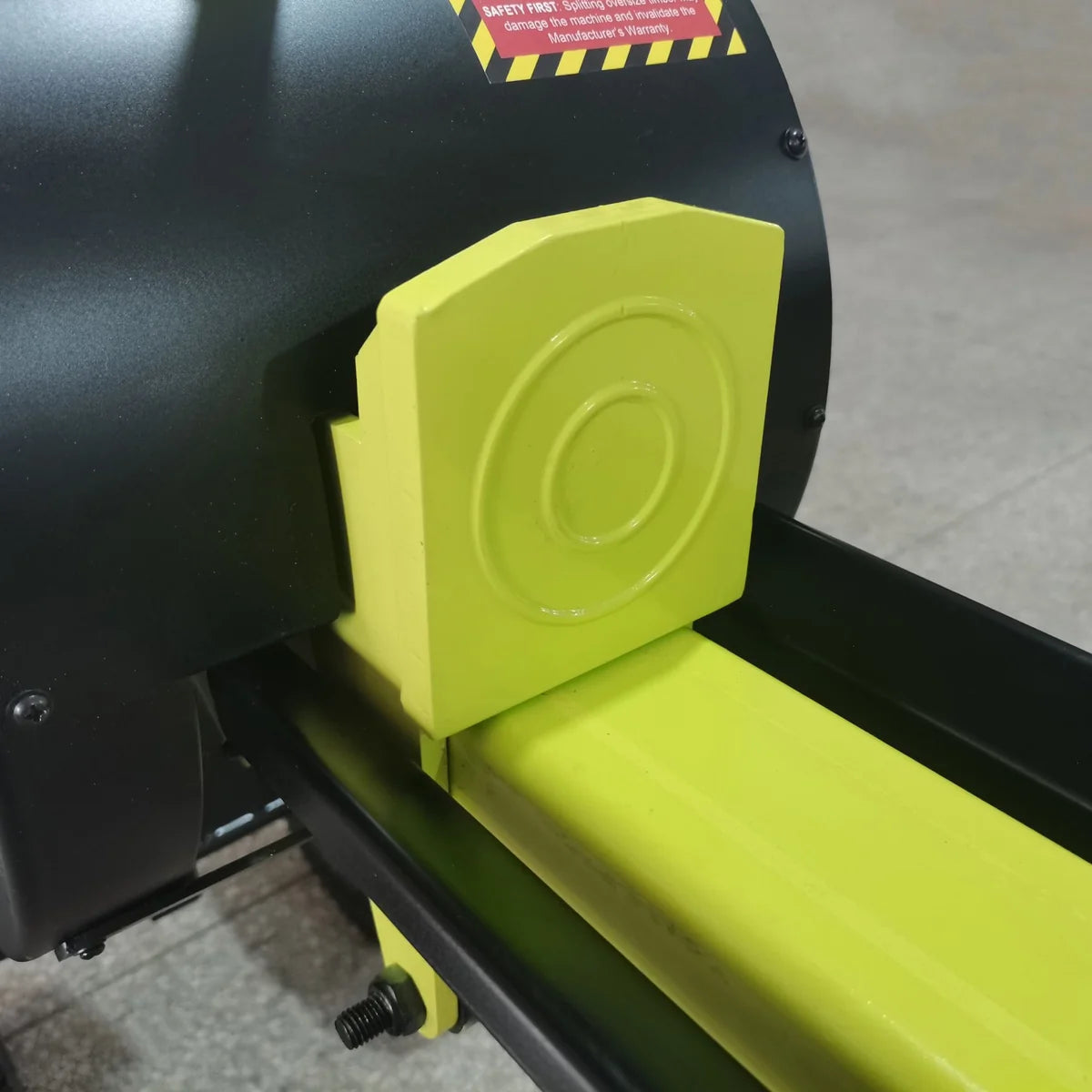 Kinetic Log Splitter Petrol 18T/3HP